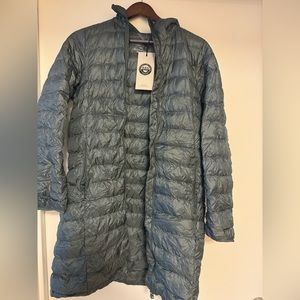 RARE Aritiza’s The Foundation Puffer Long in smoky emerald green, size Medium